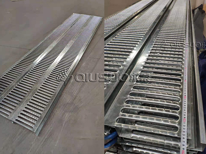 Checking the length for the interlock safety grating plank that is on ground.