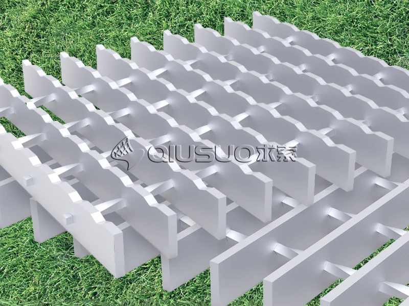 A serrated surface and a plain surface aluminum bar gratings stacked together