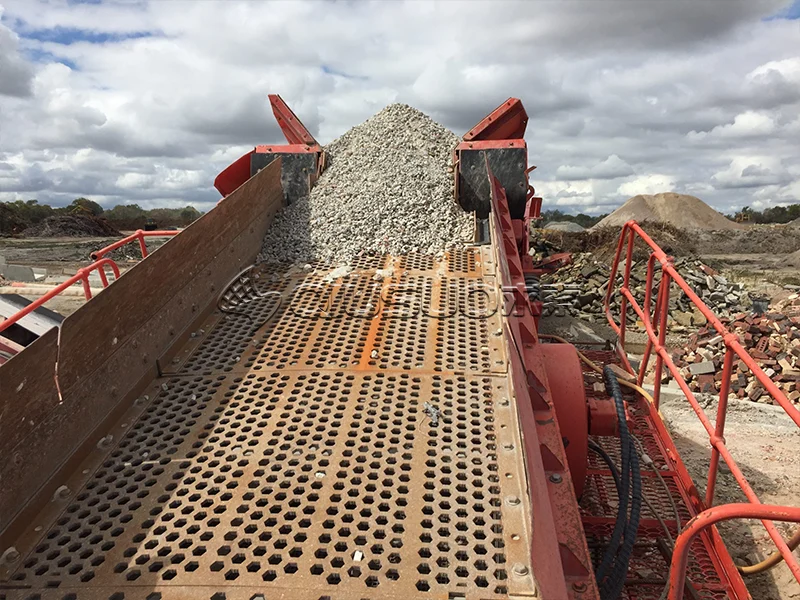 Outdoor screening equipment processing construction waste