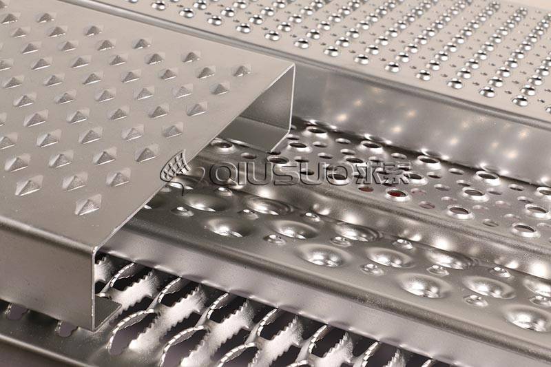 Five types Holes Pattern Perforated Metal Anti-Slips Safety Gratings samples