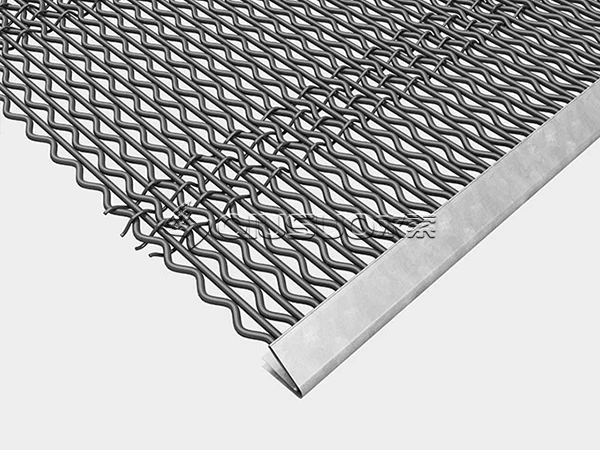 Triangular opening self-cleaning screen mesh bonded with metal wire