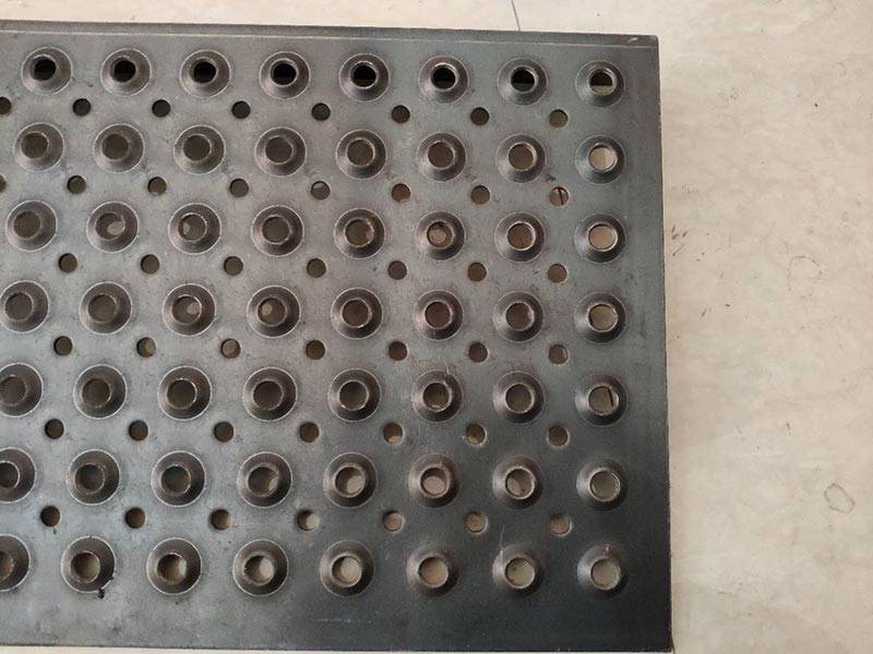 Тяговая рукоятка для лестниц судов